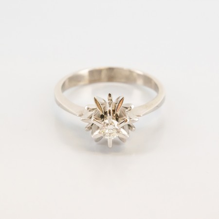 Sortija de oro blanco y diamante talla brillante