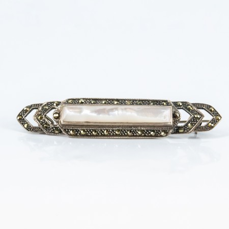 Broche vintage de plata con marcasitas y nácar