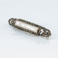 Broche vintage de plata con marcasitas y nácar