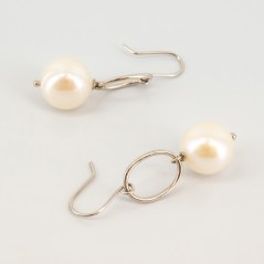 Pendientes de oro blanco y perlas cultivadas