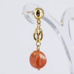 Pendientes de oro 18 kt. con coral natural del Pacífico