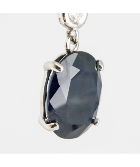 Par de Pendientes 18kt Oro Blanco con Diamantes y Zafiro