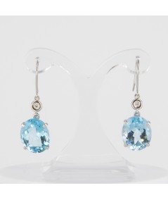 Par de Pendientes Oro Blanco 18kt con Diamantes y Topacio Azul