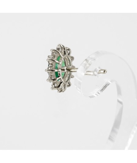 Pendientes de Oro Blanco 14kt con Diamantes y Esmeralda
