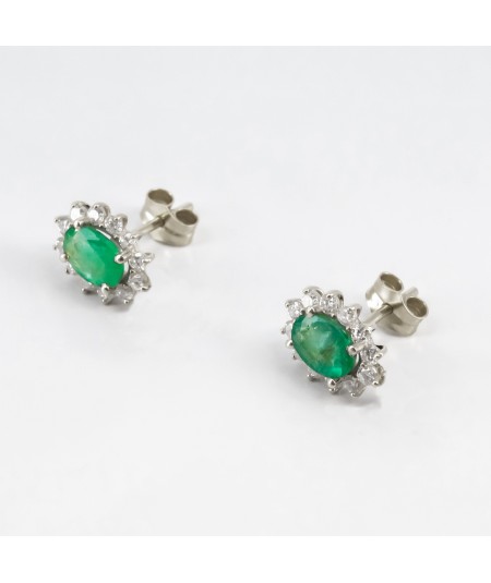 Pendientes de Oro Blanco 14kt con Diamantes y Esmeralda