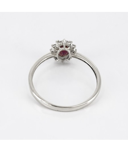 Anillo de Oro Blanco 14kt con Diamantes y Rubí