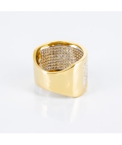 Sortija de oro de 18 kt. con diamantes talla brillante