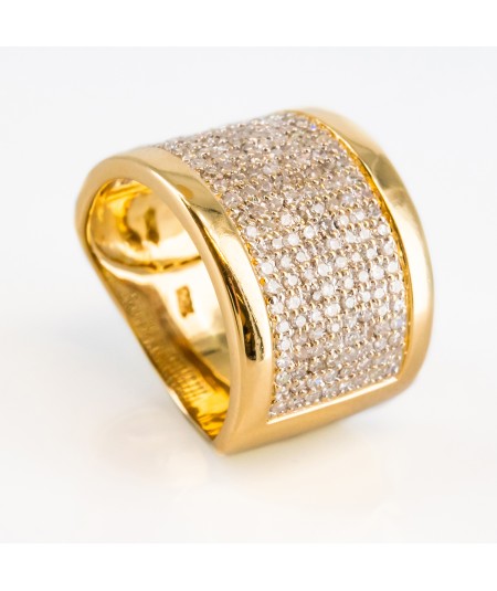 Sortija de oro de 18 kt. con diamantes talla brillante