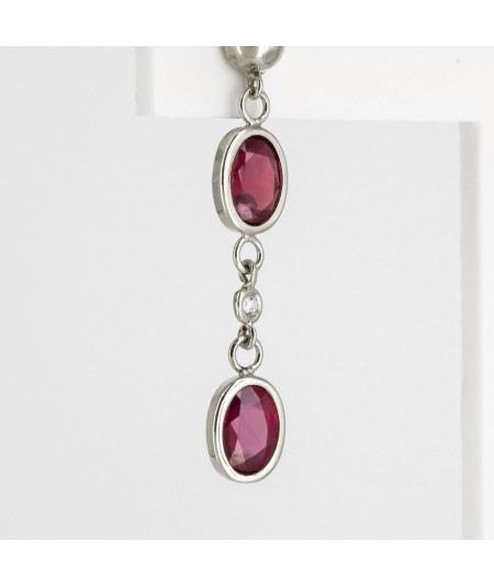 Pendientes de Oro Blanco 18kt con Diamantes y Rubí