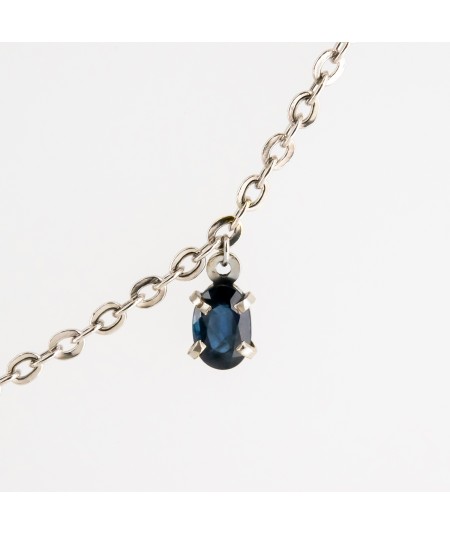 Gargantilla de Oro Blanco 18kt con Zafiro