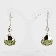 Par de pendientes de oro blanco de 18 kt. con turmalinas y diamantes talla brillante