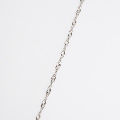 Conjunto de gargantilla y pendientes de oro blanco de 18 kt. con ónix y diamantes talla brillante