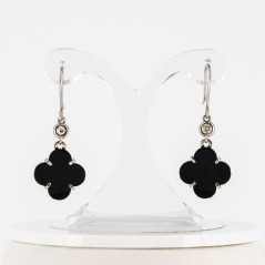 Conjunto de gargantilla y pendientes de oro blanco de 18 kt. con ónix y diamantes talla brillante