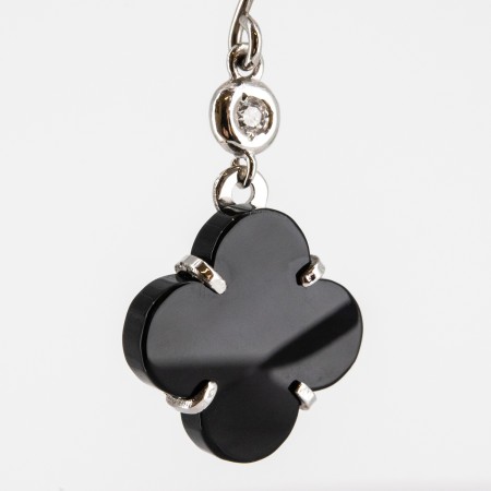 Conjunto de gargantilla y pendientes de oro blanco de 18 kt. con ónix y diamantes talla brillante