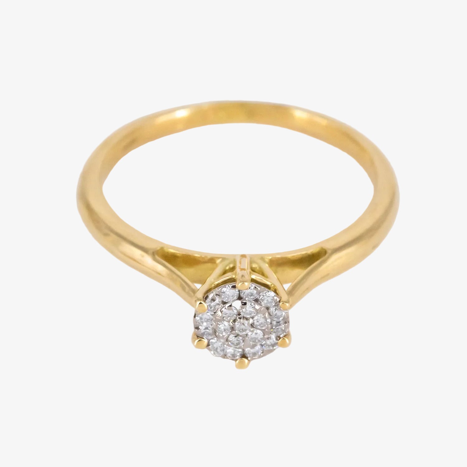 Sortija de oro 18 kt. con 19 diamantes de talla brillante