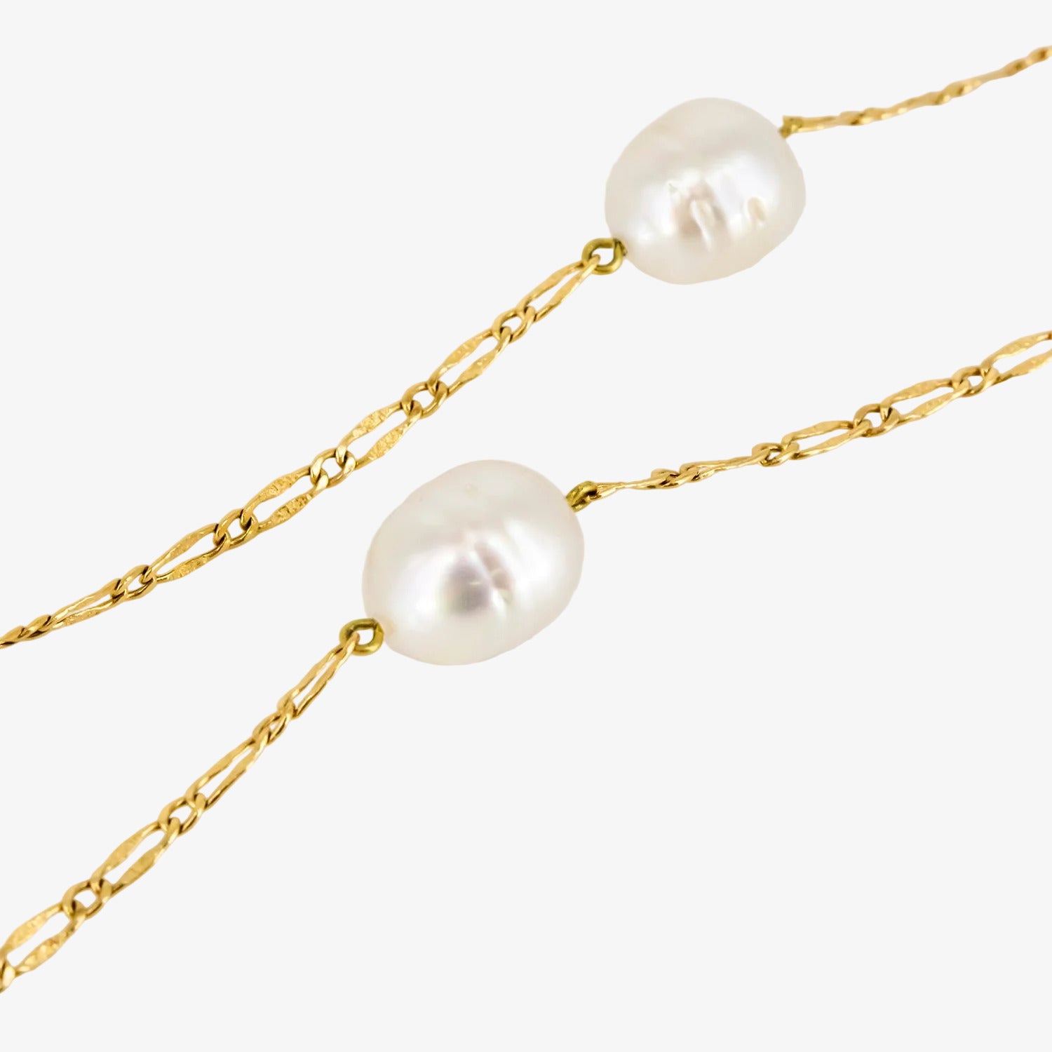 Collar de oro de 18 kt. con perlas australianas de forma barroca