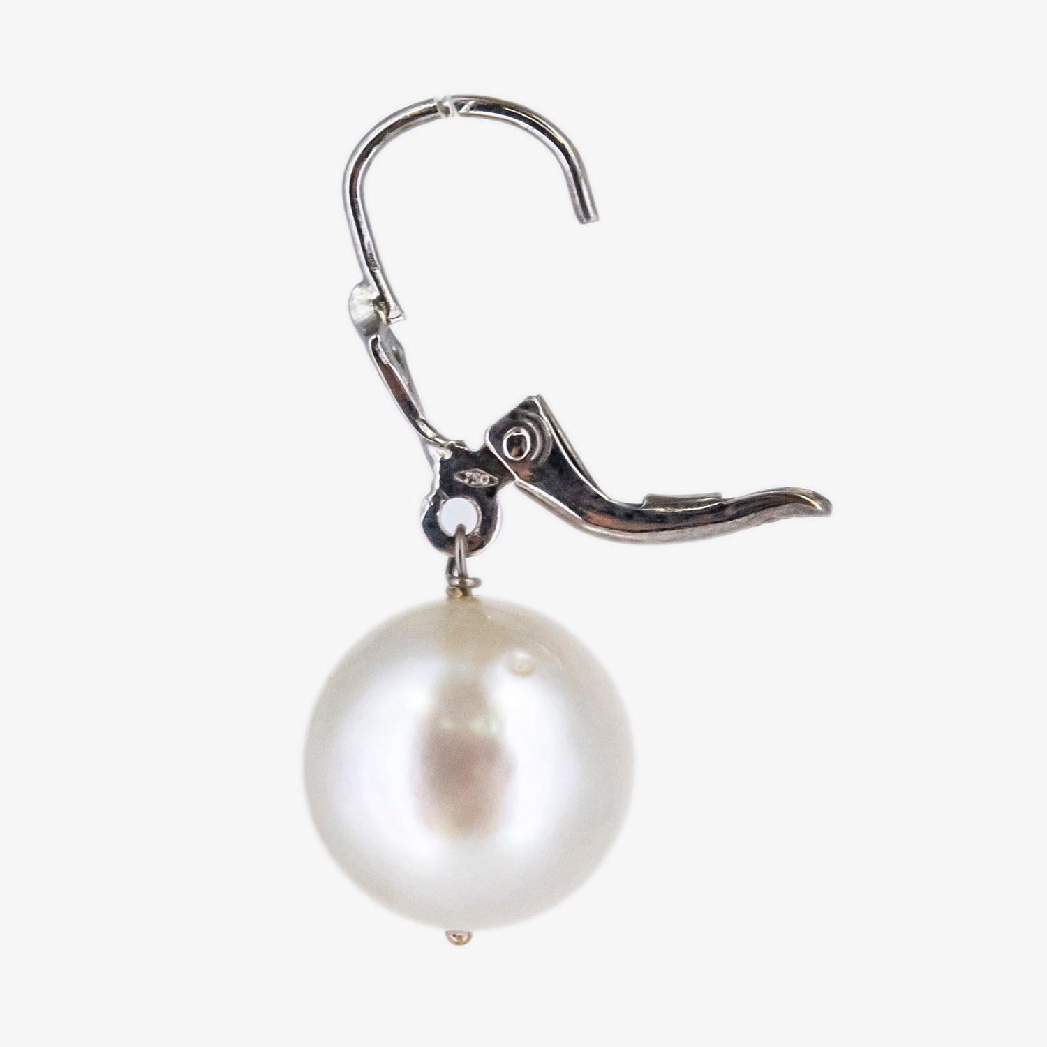 Pendientes de oro blanco 18 kt. con perlas australianas y cierre tipo ballestilla