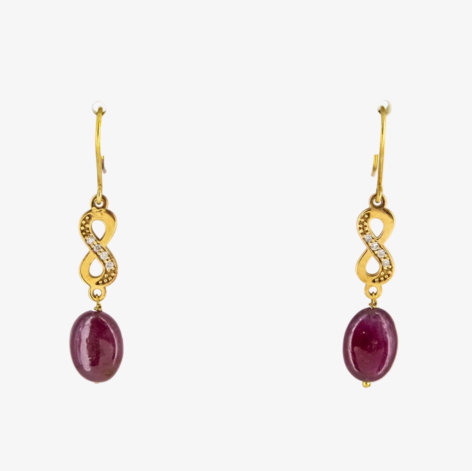 Pendientes de oro 18 kt. con diamantes y rubíes ovalados