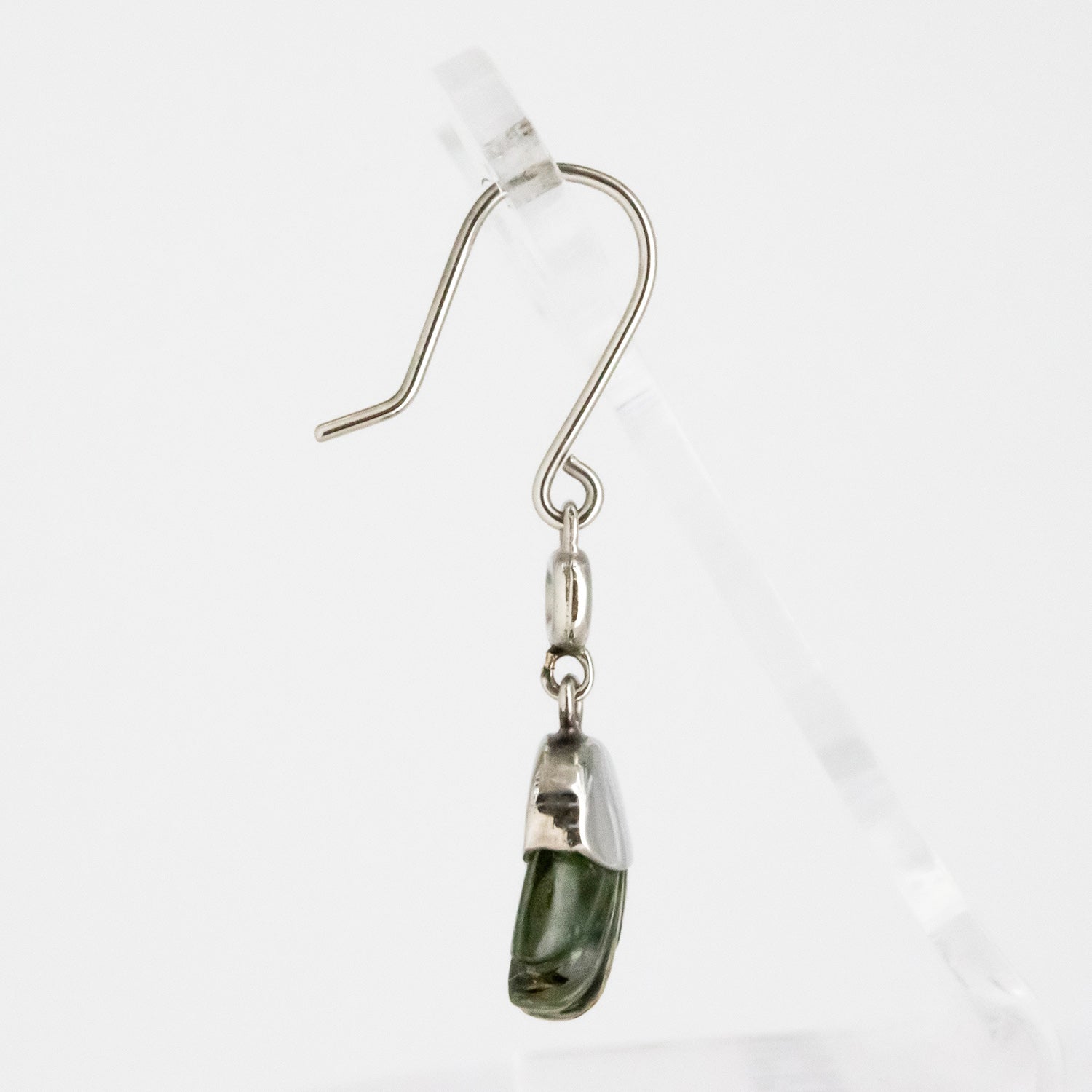 Par de pendientes de oro blanco de 18 kt. con turmalinas y diamantes talla brillante