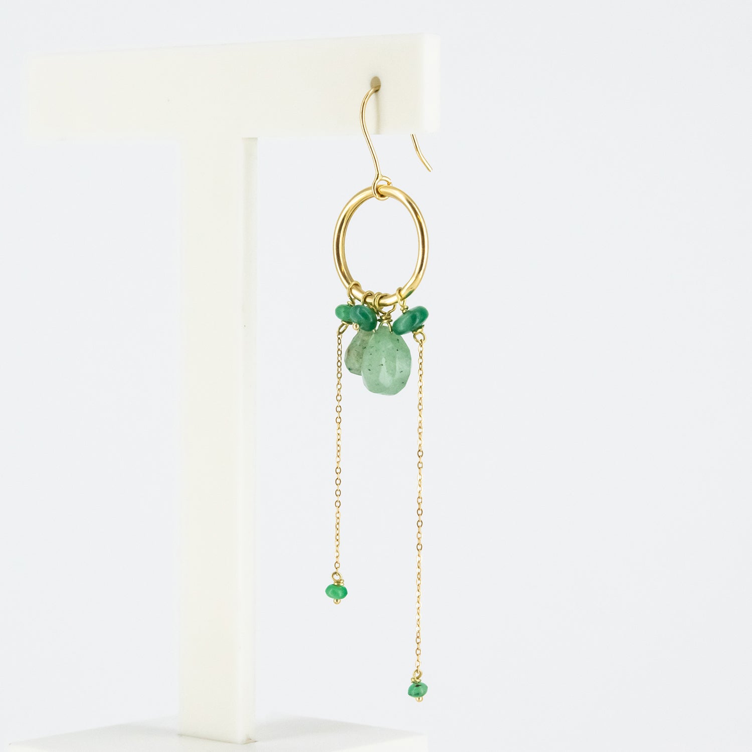 Pendientes de oro 18 kt. con esmeraldas y peridotos