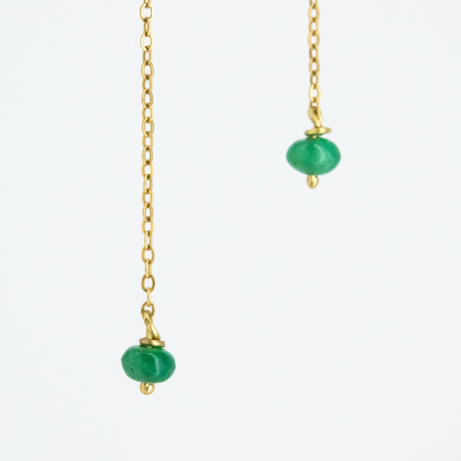 Pendientes de oro 18 kt. con esmeraldas y peridotos