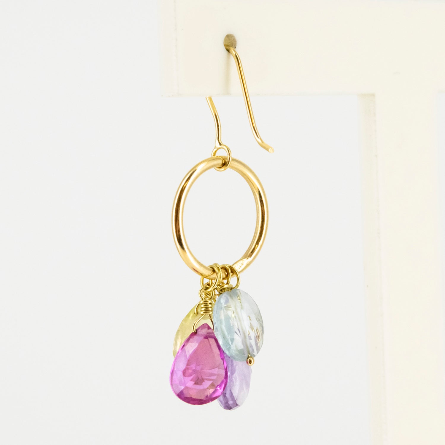 Pendientes de oro 18 kt. con citrino, topacio azul, amatista y Rosa de Francia