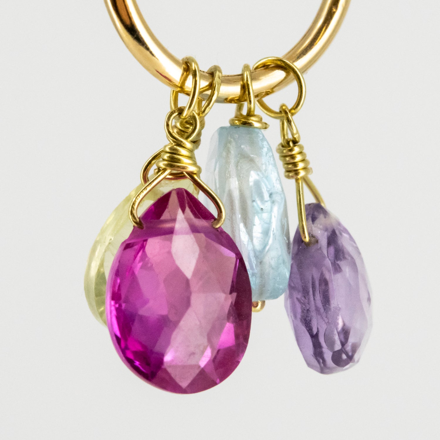 Pendientes de oro 18 kt. con citrino, topacio azul, amatista y Rosa de Francia