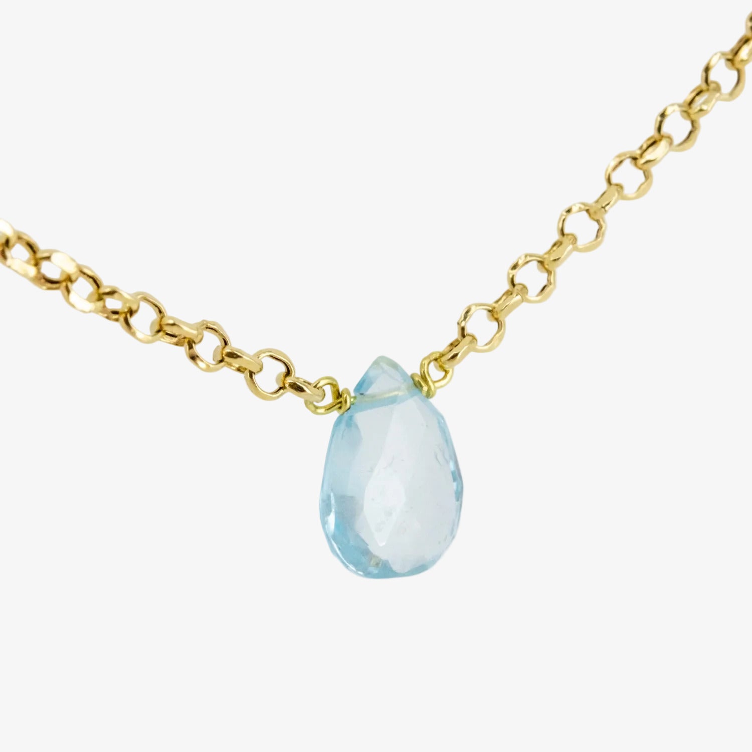 Gargantilla de oro amarillo de 18 kt. con distintas piedras preciosas