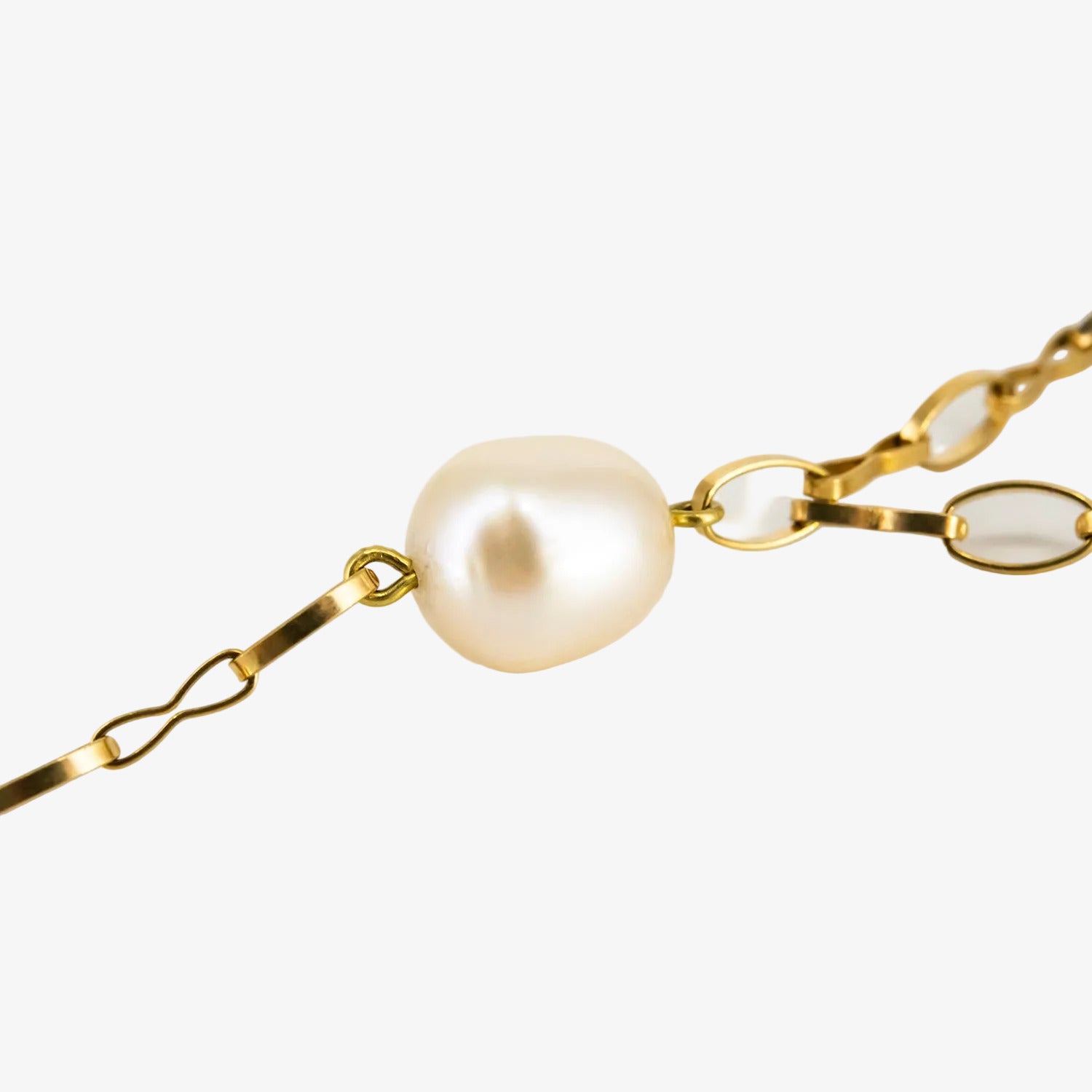 18 kt. gold choker with oval turquoises and Australian pearls
