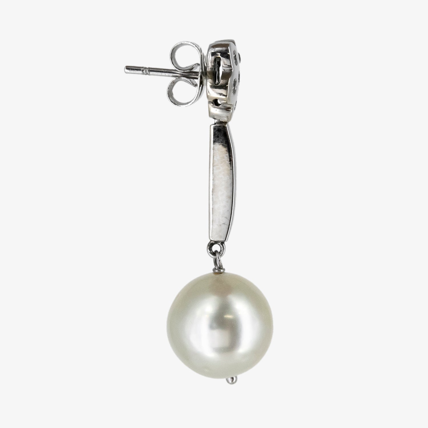 Pendientes de oro blanco de 18 kt. con diamantes y perlas australianas