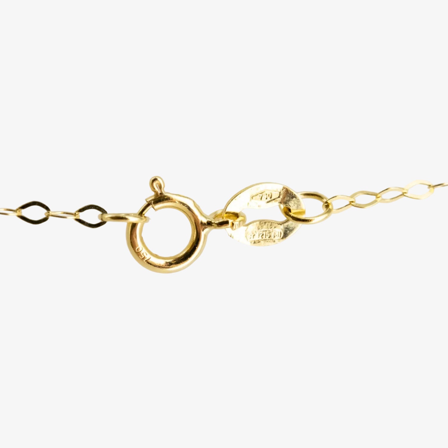 Colgante de oro 18 kt. con diamantes y zafiro