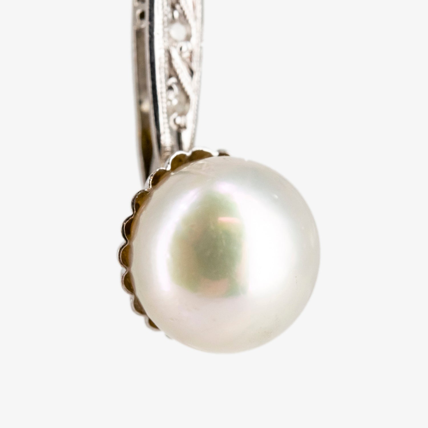 Pendientes de oro blanco 18 kt. con diamantes y perlas akoya