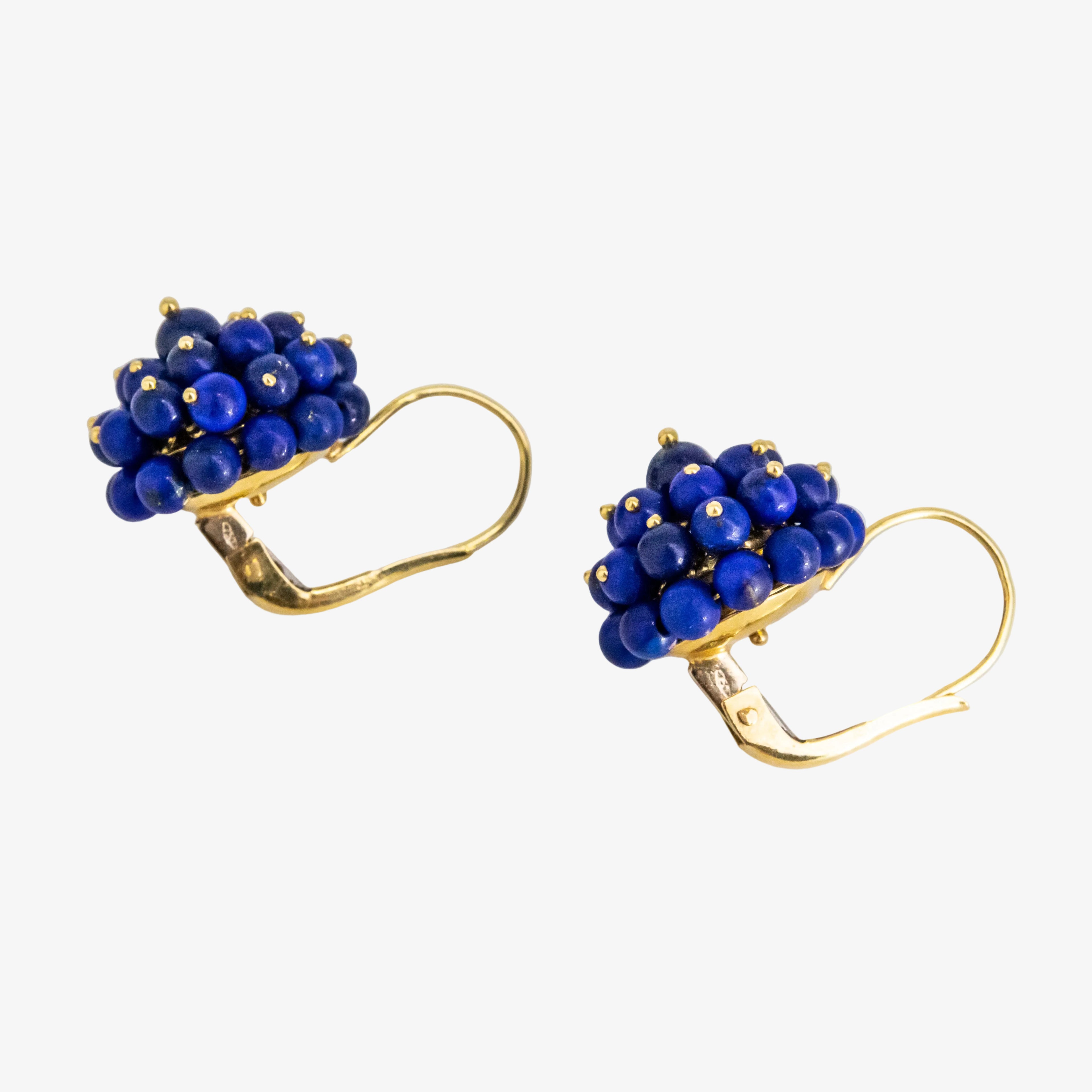Pendientes de oro 18 kt. con racimo de zafiros
