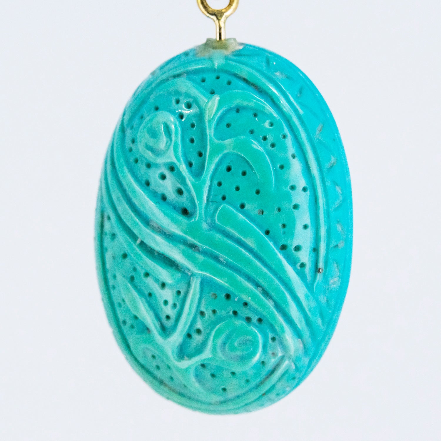 Pendientes vintage de oro 18 kt. con turquesas talladas