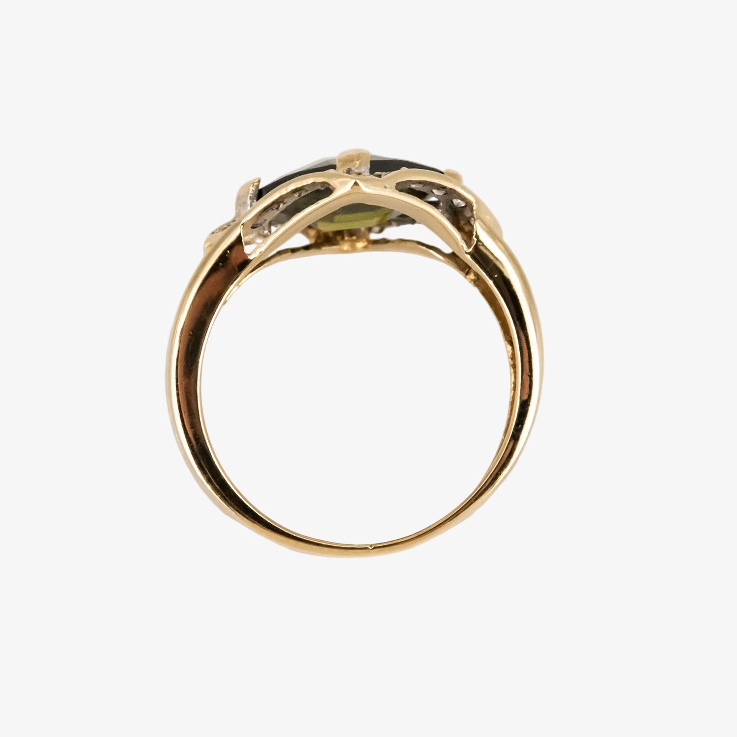 Sortija de oro 18 kt. con cuarzo verde y diamantes