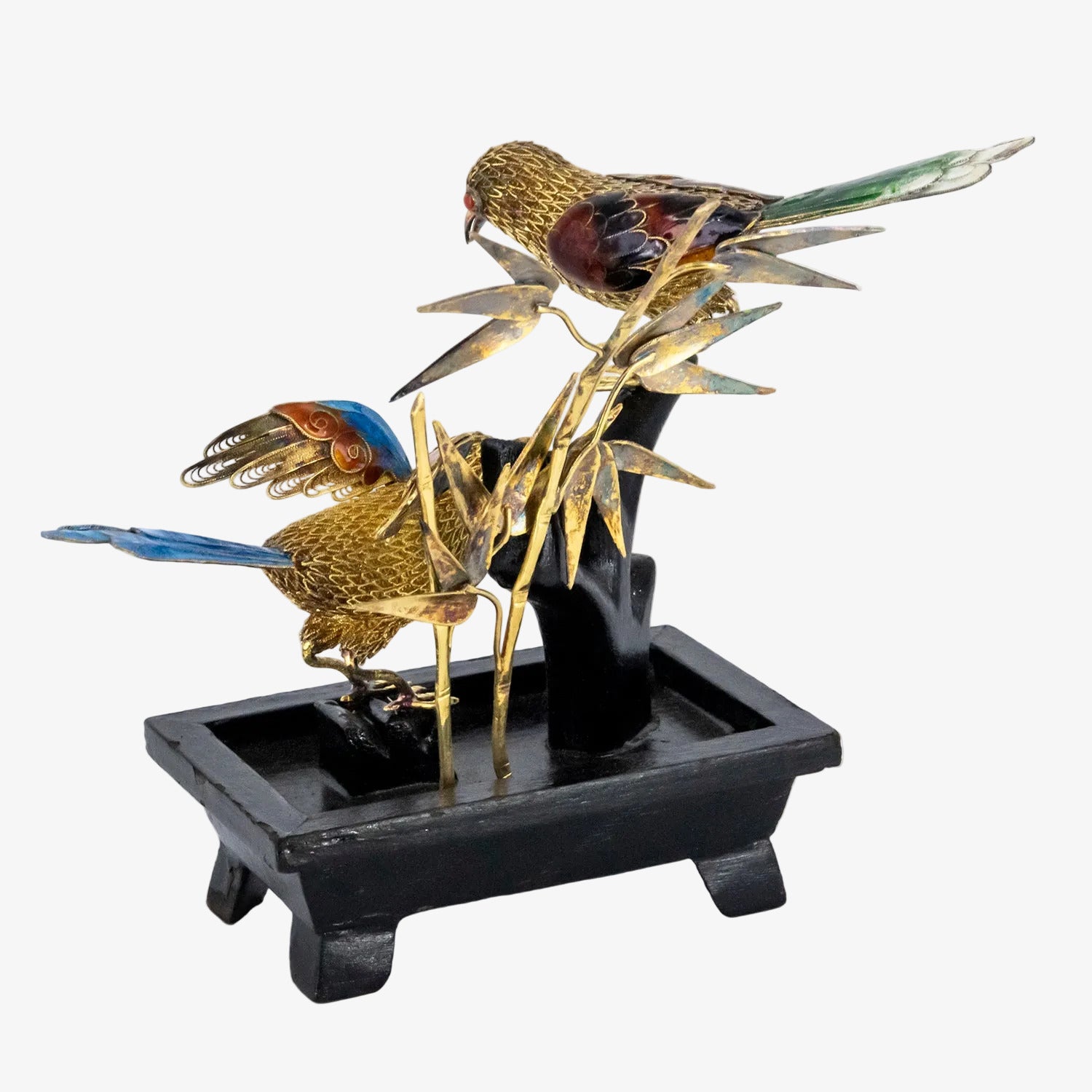 Figura decorativa con representación oriental de dos pájaros sobre bambú