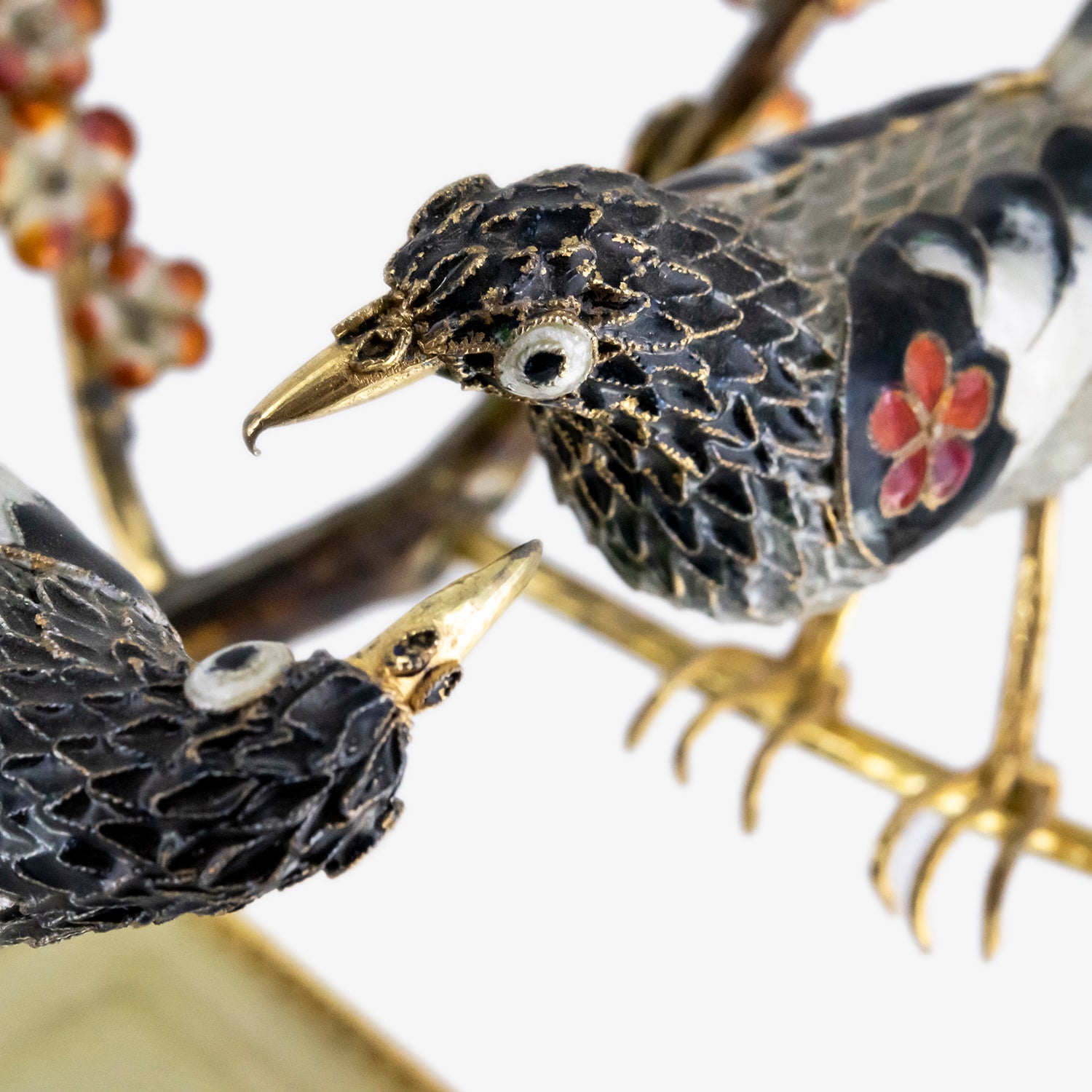 Figura decorativa con temática asiática de naturaleza