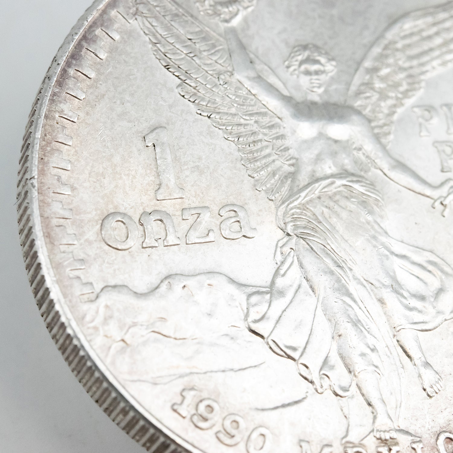 Moneda de una onza de plata pura de México, año 1990