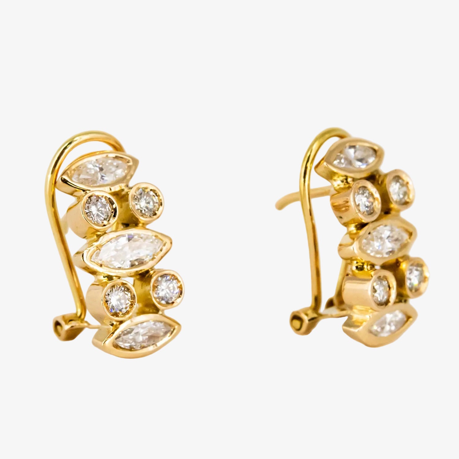 Pendientes de oro de 18 kt. con diamantes talla brillante y marquise