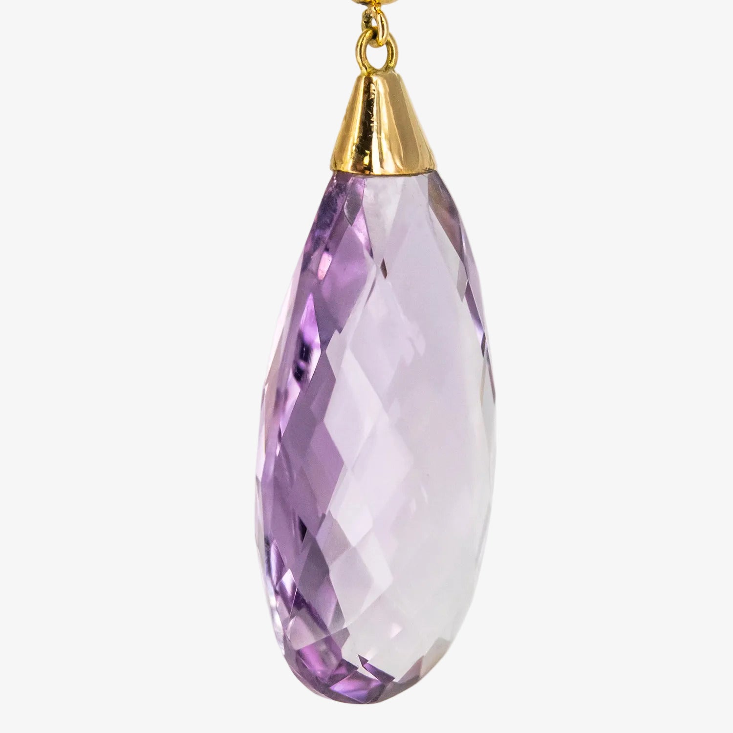 Pendientes de oro de 18 kt. con amatistas talladas y diamantes