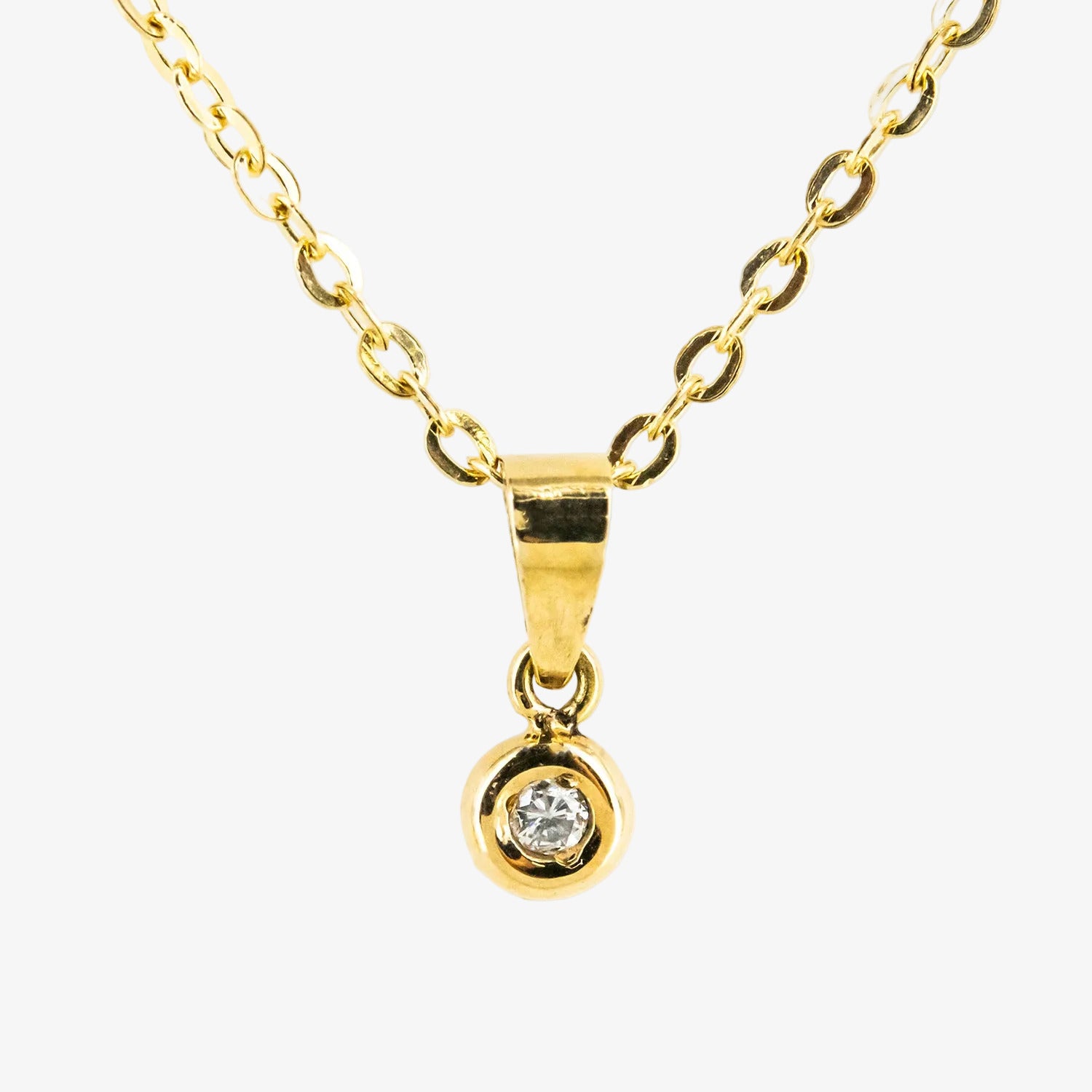 Gargantilla de oro 18 kt. con un diamante montado en chatón