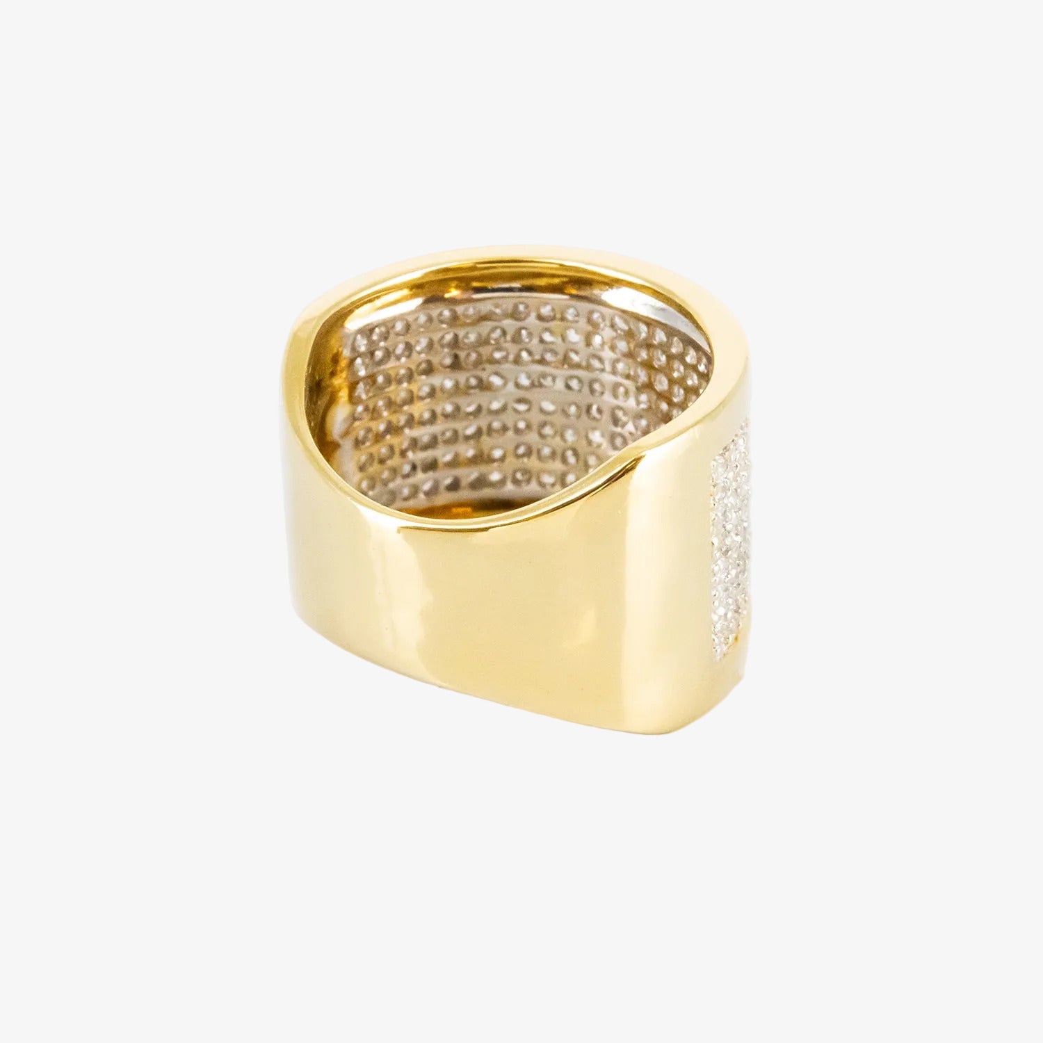 Sortija de oro amarillo de 18 kt. y 200 diamantes talla brillante