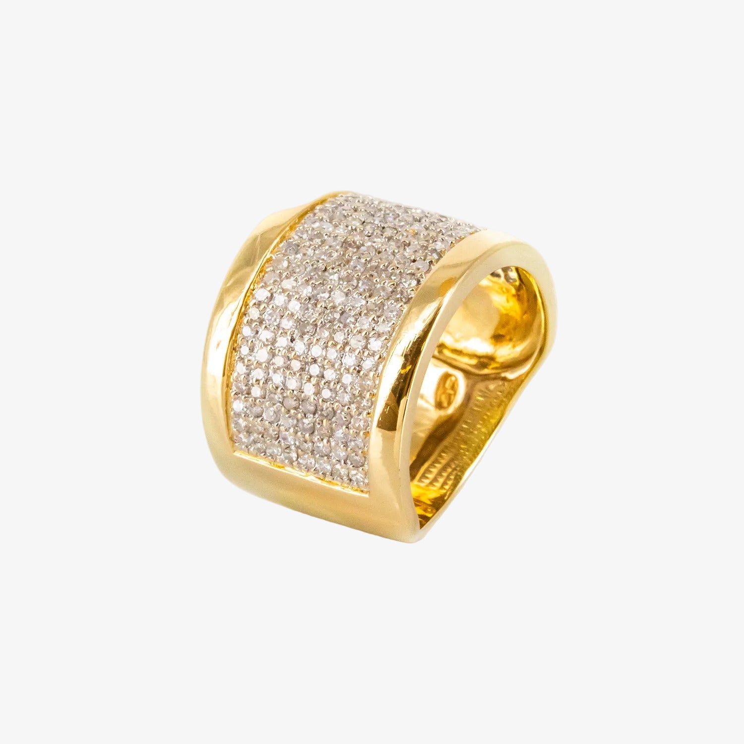 Sortija de oro amarillo de 18 kt. y 200 diamantes talla brillante