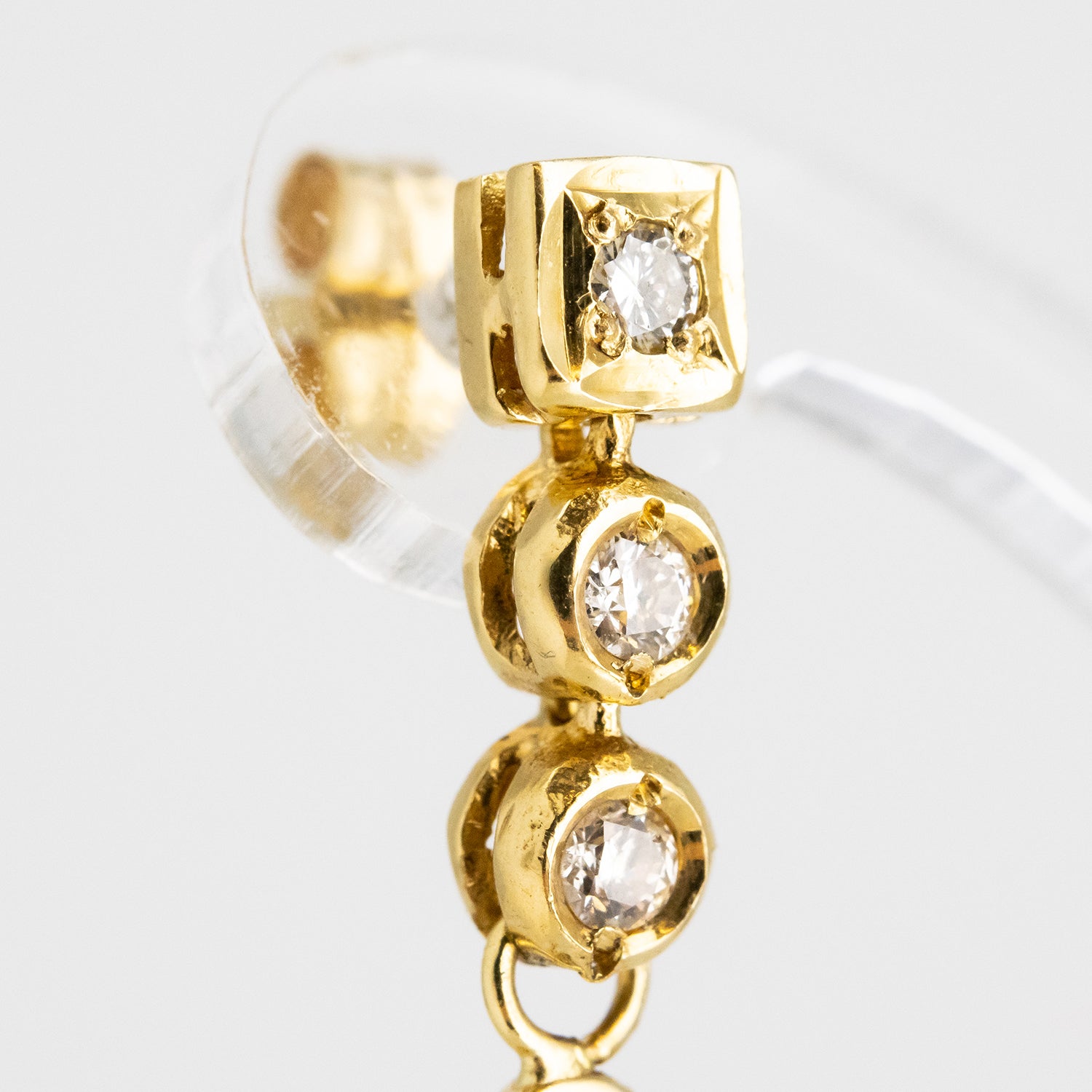 Pendientes de oro 18 kt. con diamantes talla brillante y zafiros tallados