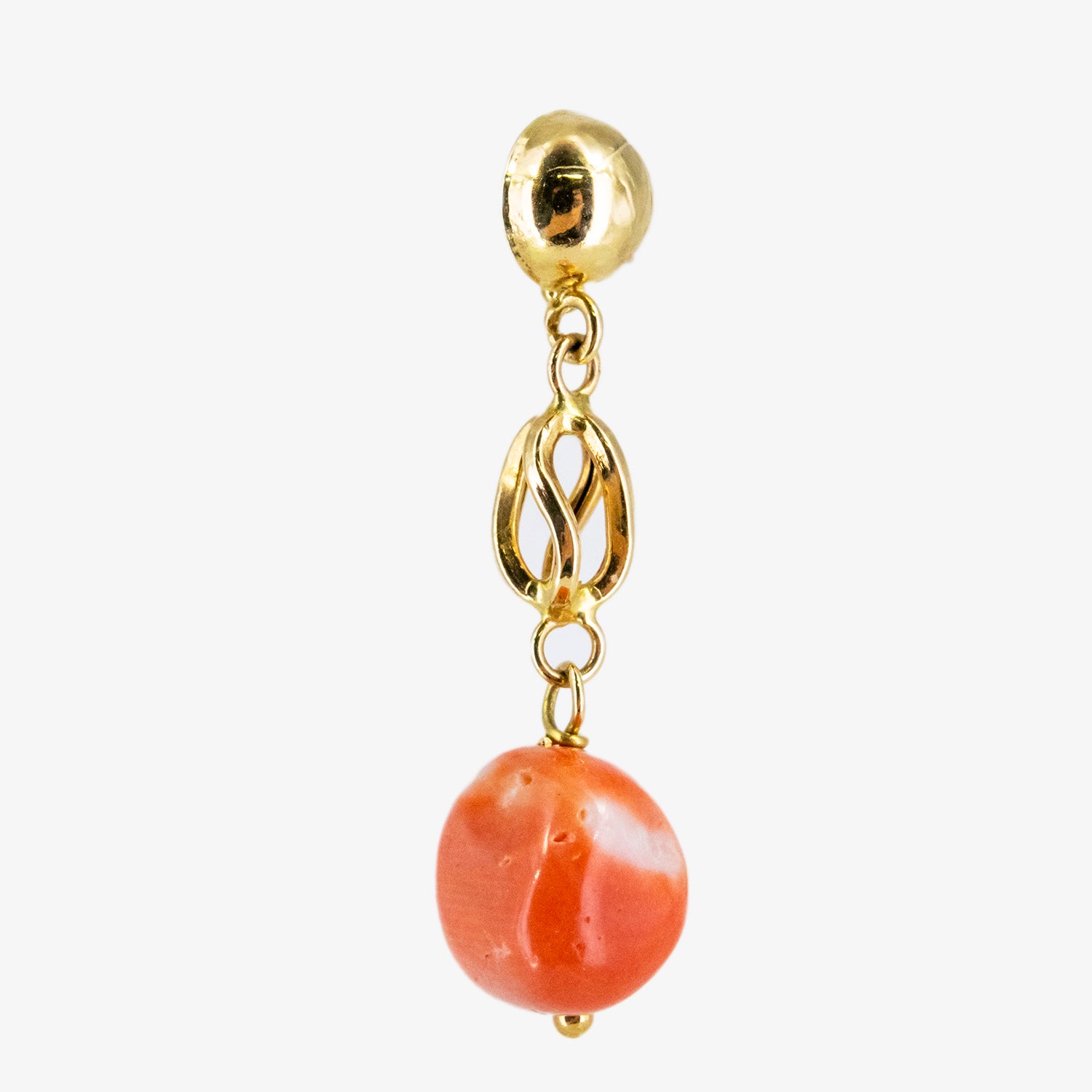 Pendientes de oro 18 kt. con coral natural del Pacífico