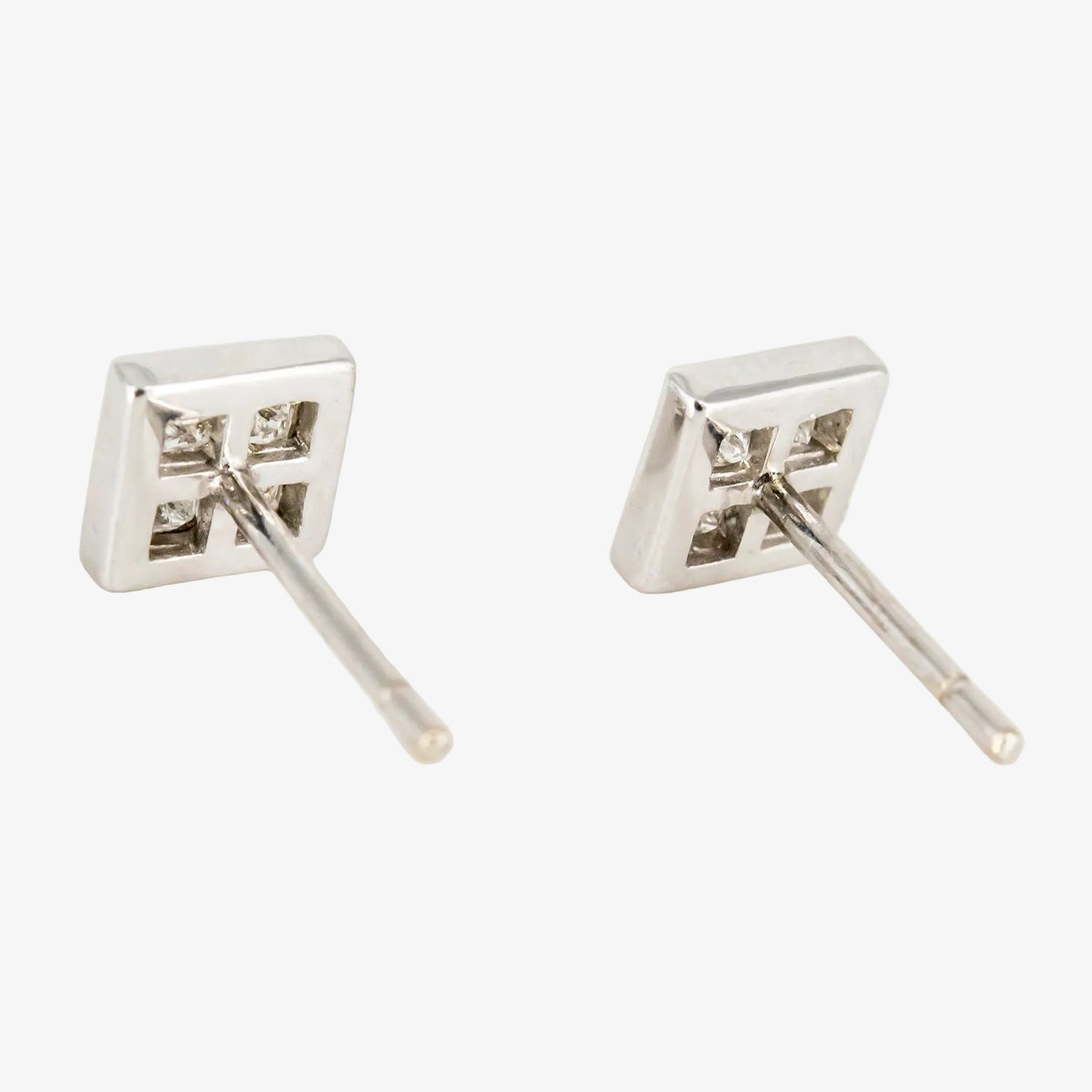 Pendientes de oro blanco 18 kt. con diamantes talla princesa
