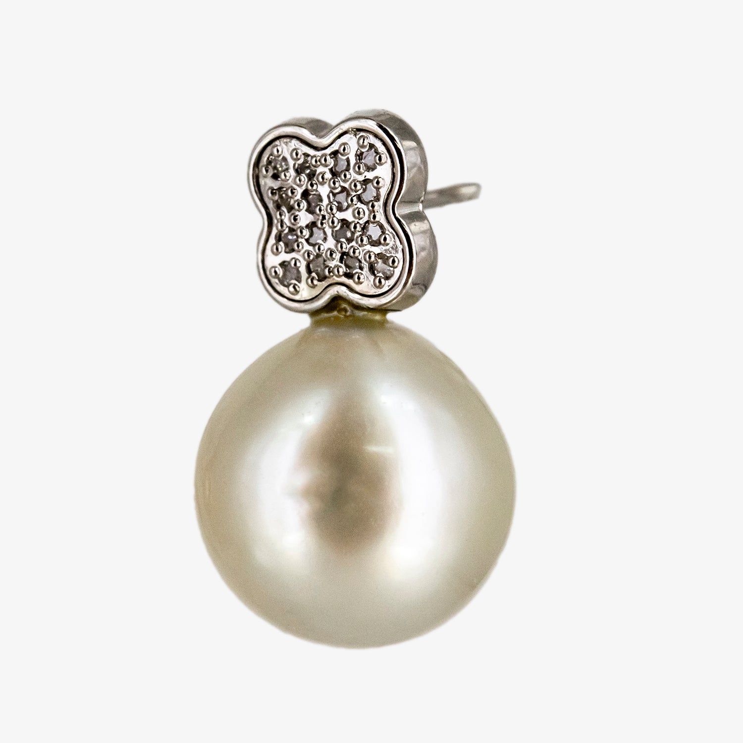 Pendientes de oro blanco de 18 kt. con perlas australianas y diamantes