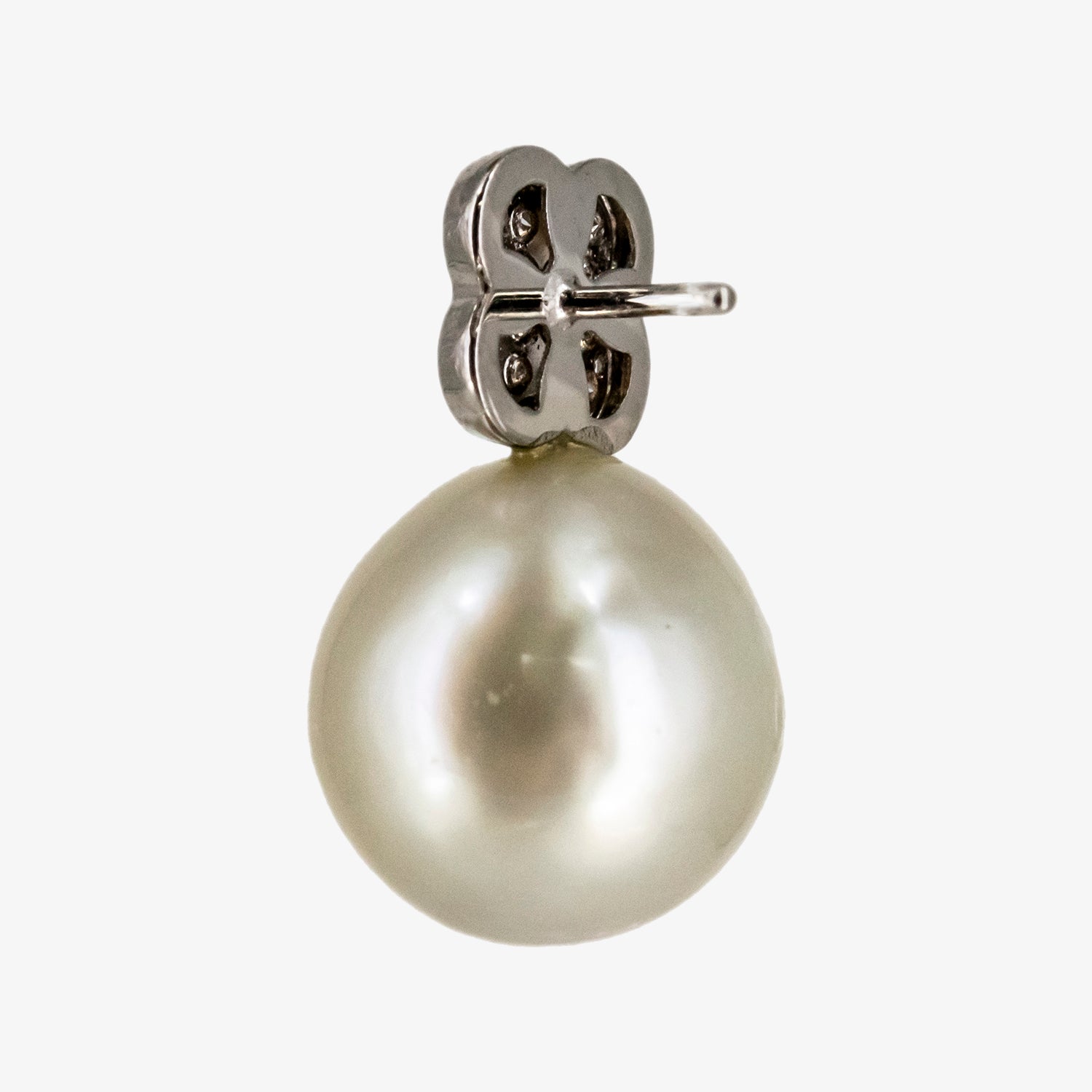 Pendientes de oro blanco de 18 kt. con perlas australianas y diamantes