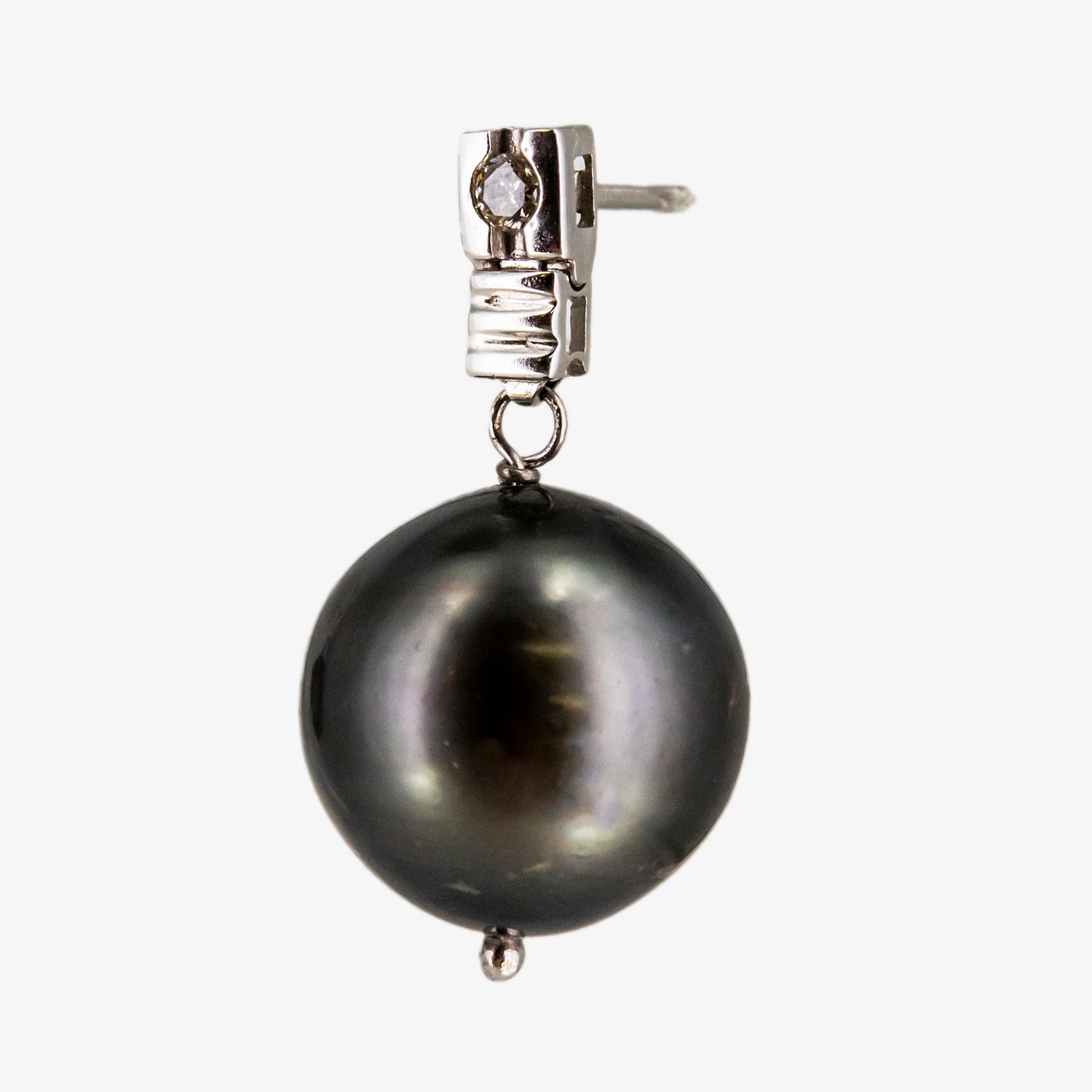Pendientes de oro blanco de 18 kt. con diamantes talla brillante y perlas de Tahití