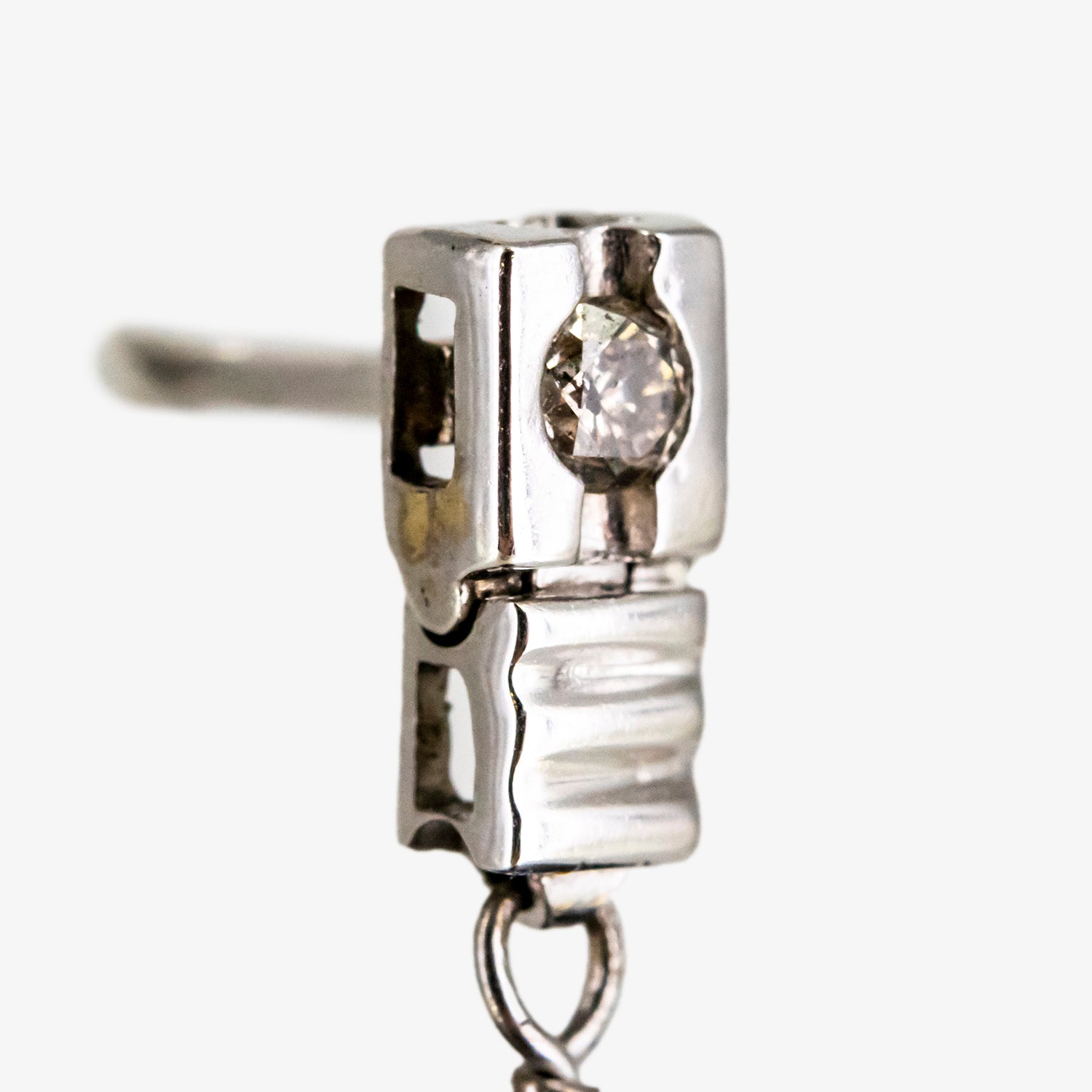 Pendientes de oro blanco de 18 kt. con diamantes talla brillante y perlas de Tahití